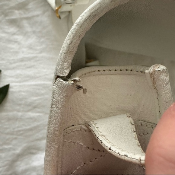 GUCCI • vintage 1970’s White Monogram Crossbody - Picture 15 of 17